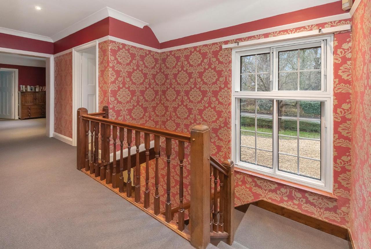 Westleigh Hotel Ashtead Kültér fotó