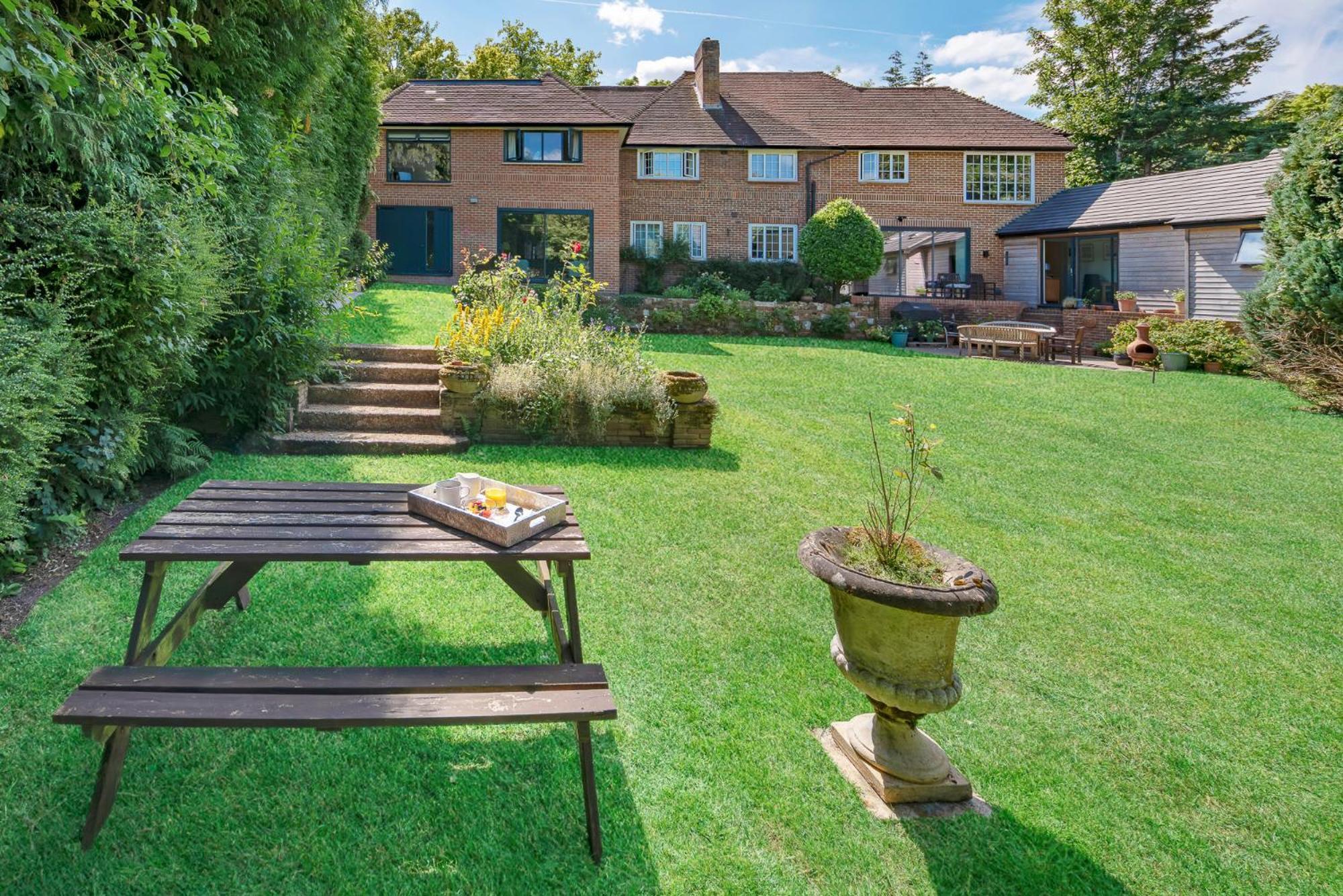 Westleigh Hotel Ashtead Kültér fotó